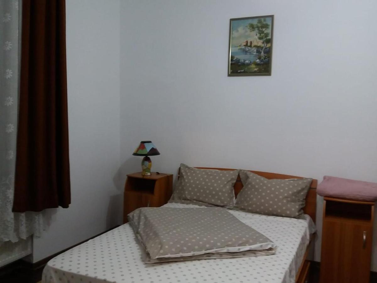 Appartamento Casa Victoria Târgu-Mureş Esterno foto